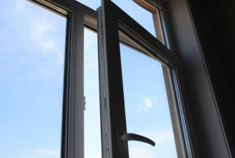 Տուժողին նետել են պատուհանից․ ինքնասպանություն ներկայացված դեպքը տարիներ անց վերաորակվել է որպես սպանություն