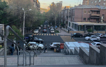 Սարյան փողոցում ժամը 21:00-ից հետո մայթերին հարակից հատվածներում ավտոմեքենաներ չկայանել․ քաղաքապետարան