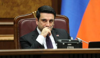 Հարևան երկրի դրոշ այրելն անիմաստ, ամոթալի և խիստ դատապարտելի գործողություն է․ Ալեն Սիմոնյան