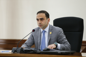 Գողն ամենաբարձրն է գոռում՝ բռնե՛ք գողին. Ավինյան