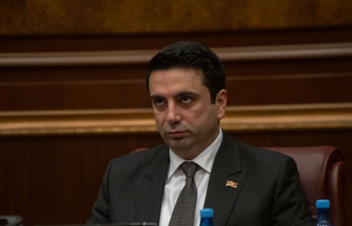 Հերթով գնալու եք բանտ՝ ընտրակաշառք տալու և վերցնելու համար, 1% չկասկածեք. թավիշը պրծել է. Սիմոնյան