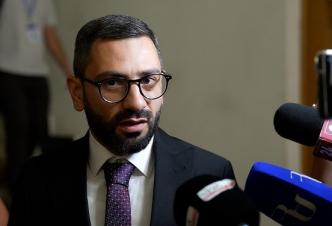 Վոլոդյա Հակոբյանի ճեպազրույցը