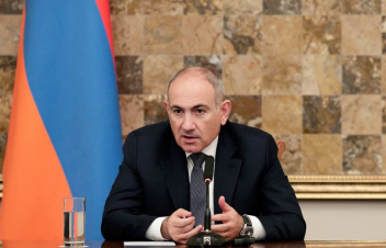 Ասում են՝ Հեղափոխություն արեցինք, էլի դաշնակներ ու ՀՀԿ-ականներ են իշխանության. ես ի՞նչ անեմ՝ հանե՞մ աշխատանքից