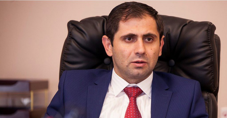Երկու չափաբաժնով կհիմնանորոգվի Գյումրիի 15 փողոց․ Սուրեն Պապիկյանը Գյումրիում է
