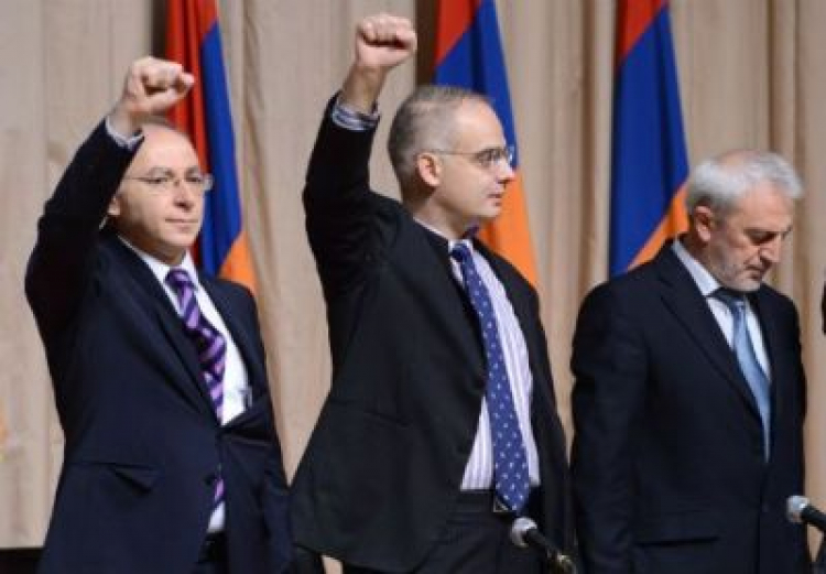 ՀԱԿ ներկայացուցիչներն աառաջարկում են վերադառնալ նախագահական համակարգին. Փաշինյանը դեմ է․ «Փաստ»