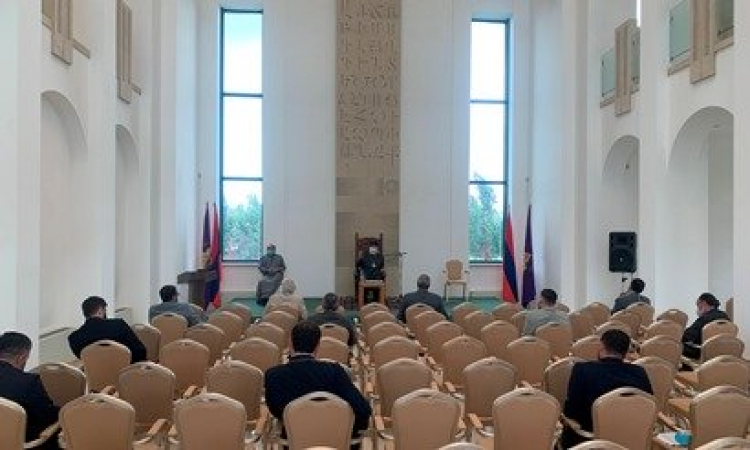 Եպիսկոպոսաց հավաքը զորակցություն է հայտնում Հայոց բանակին