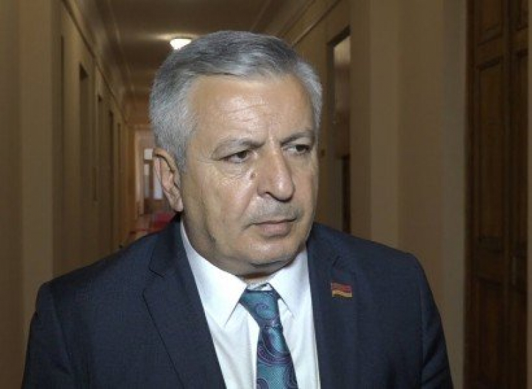 Ինչու՞ է ընդհատակ անցել Սերգեյ Բագրատյանը․ «Ժողովուրդ»
