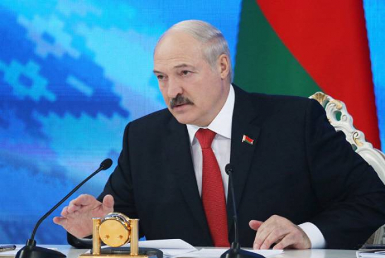Լուկաշենկոն հայտարարել է, որ կորոնավիրուս է տարել «ոտքի վրա»
