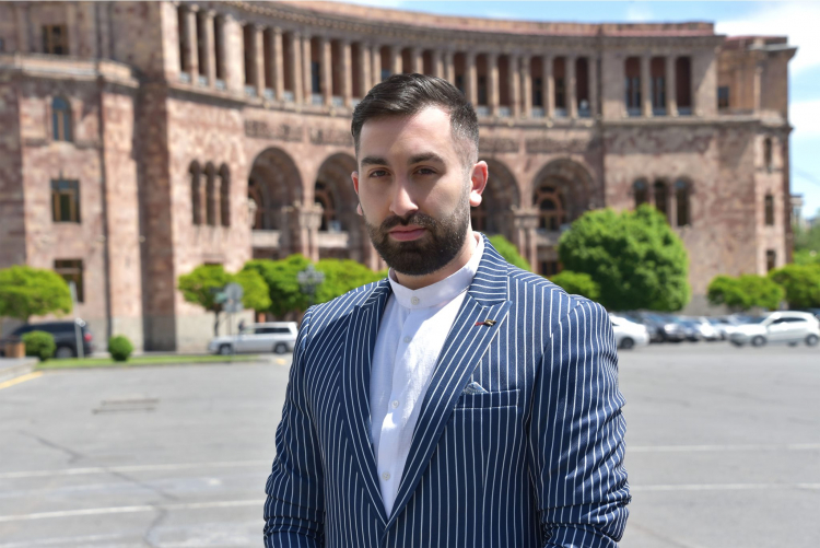 «Սուրբ Աստվածամայր» բկ տեղափոխված 15-ամյա տղայի վիճակը ծանր է․ Գ․ Դերձյան