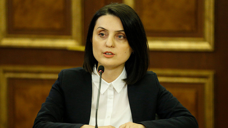 Ոչ ոք դրսում չի մնա, խնդրում եմ կեղծ լուրեր և խուճապ չտարածել. Զառա Բաթոյան