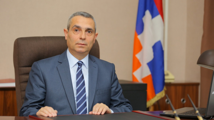 Սենատը կոչ է անում Ֆրանսիայի իշխանություններին ապահովել 1994թ հաստատված սահմանների վերականգնումը . Արցախի ԱԳՆ