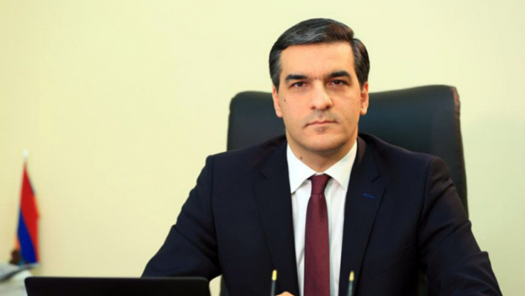 Բացարձակ անթույլատրելի են սոցիալական ցանցերում վիրավորական գնահատականները Արցախի մեր հայրենակիցների մասին. Արման Թաթոյան