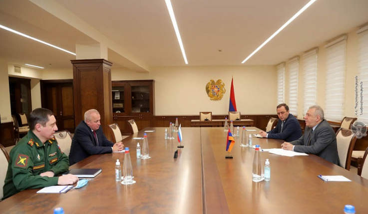 ՀՀ պաշտպանության նախարարն ընդունել է ՌԴ դեսպանին