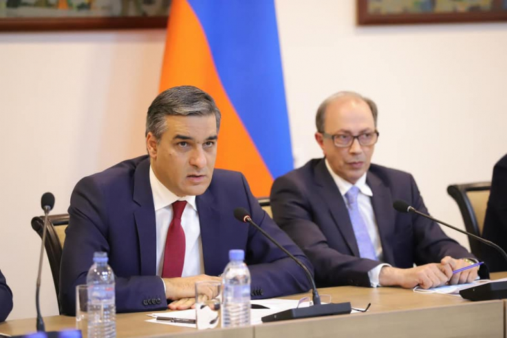 Այսօր գլխավոր հարցը գերության մեջ գտնվող մեր հայրենակիցների վերադարձն ու զոհվածների մարմինների փոխանակումն է. Թաթոյան