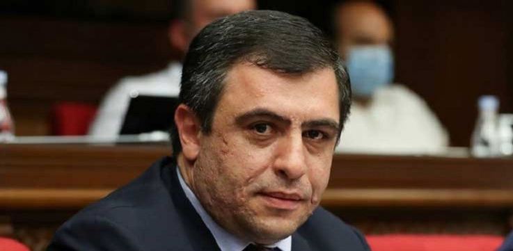 Մանդատից հրաժարվելը կապված է բացառապես գործադիրում աշխատանքս շարունակելու նպատակով. Արամ Խաչատրյան