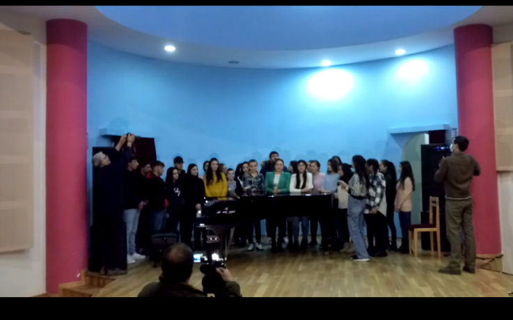 Ֆրանսիահայ կոմպոզիտոր Միշել Պետրոսյանը` Պատրիկ Ֆիորիի հետ այցելել է Ստեփանակերտ և հանդիպել տեղի երաժշտական դպրոցի սաններին