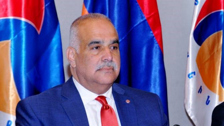 Րաֆֆի Հովհաննիսյանն արտերկրում սրտի բարդ վիրահատություն է տարել, բժիշկները արգելել են տեղաշարժերը