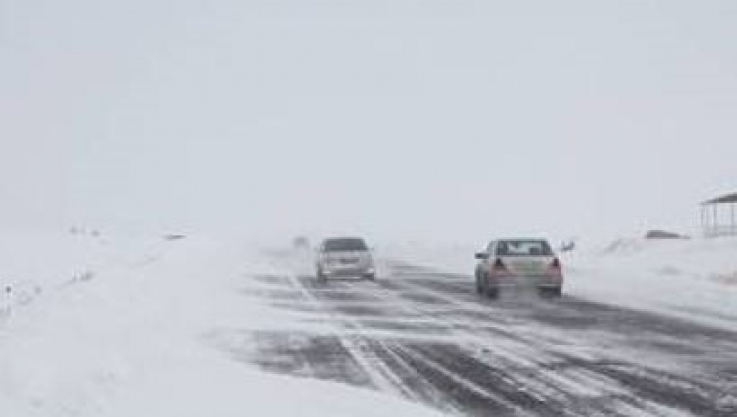 Աշոցքի տարածաշրջանի ճանապարհներին բուք է, Դիլիջանի ոլորանները փակ են կցորդիչով փոխադրամիջոցների համար