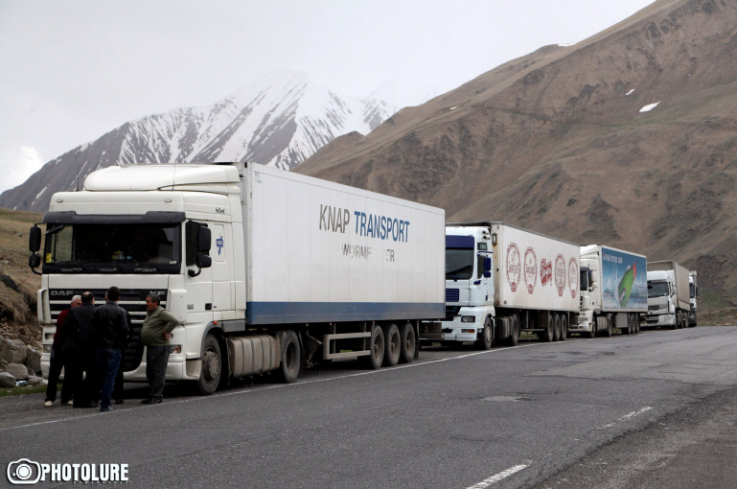 ՀՀ-ում կան փակ ավտոճանապարհներ․ Լարսում կա կուտակված 760 բեռնատար