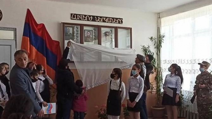Արծվանիստի միջնակարգ դպրոցում բացվել է հայրենիքի համար անմահացած հերոսներին նվիրված փառքի անկյուն