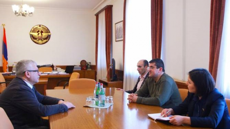 Արայիկ Հարությունյանն ընդունել է ՈԱԱԿ տնօրեն Ռուբեն Թոփչյանին