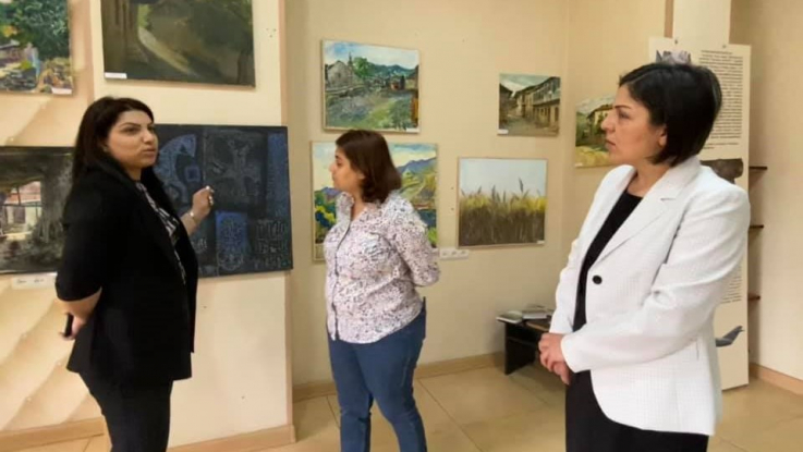 ԱՀ ԿԳՄՍ նախարար Լուսինե Ղարախանյանը և այսօր այցելել են «Դիզակ Արտ» կենտրոն