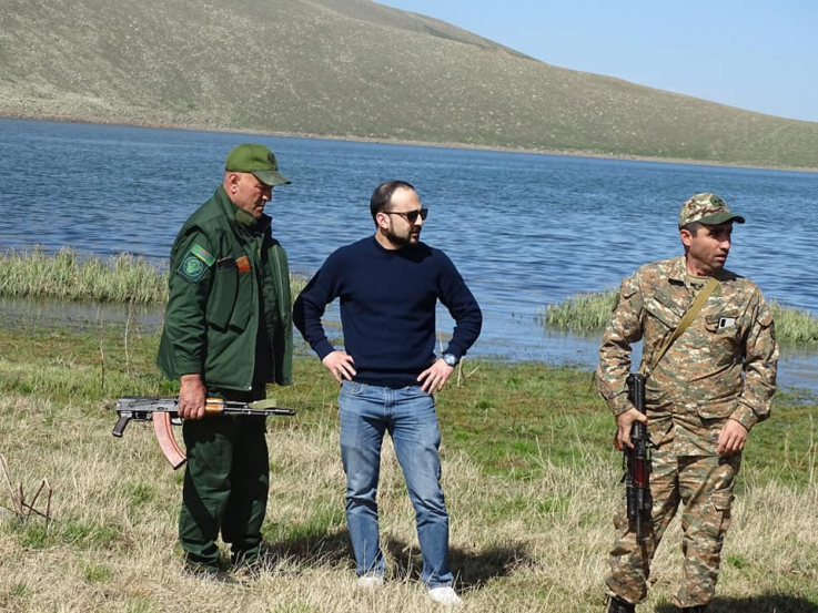 Այսօր գնացել էինք Սև լիճ. Տիգրան Ավինյան
