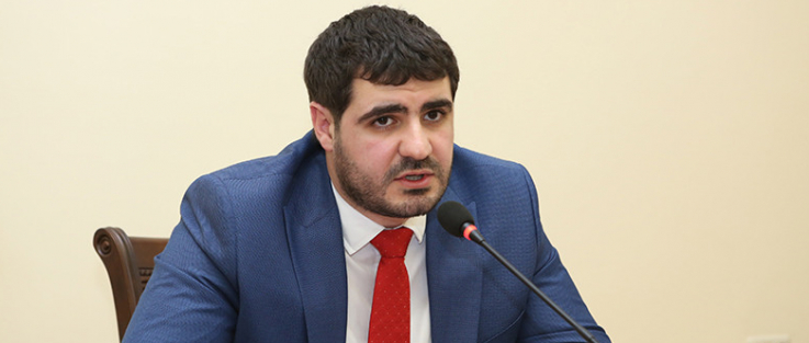 Ալիևն էդ անտեր միջանցքը չի ստանալու, որովհետև էդ ճանապարհը տեր ունի. Արման Եղոյան