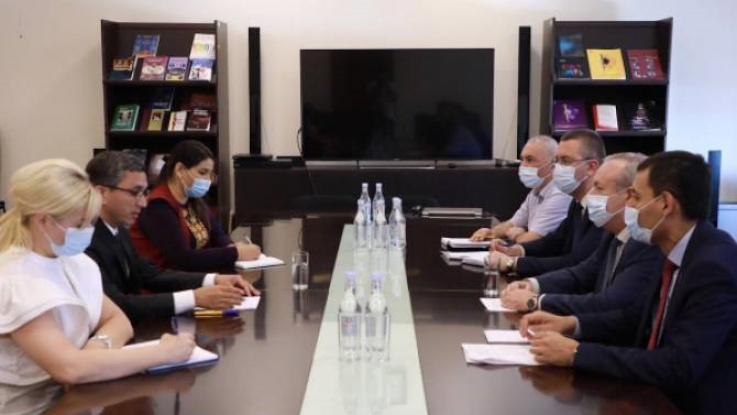 Վահրամ Դումանյանը Թուրքմենստանի դեսպանի հետ քննարկել է համագործակցության հեռանկարները