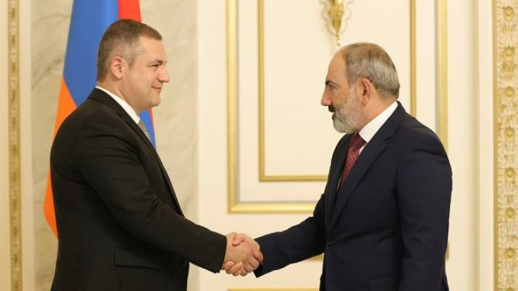 Նիկոլ Փաշինյանը հանդիպել է Տիգրան Ուրիխանյանին