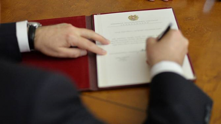 Նախագահը վերաքննիչ վարչական դատարանի երեք դատավոր է նշանակել