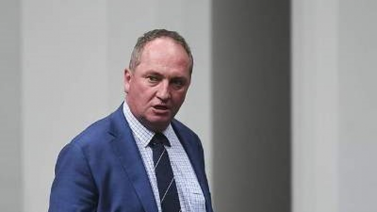 Ավստրալիայի փոխվարչապետը տուգանվել է հանրությանն առանց դիմակի ներկայանալու պատճառով