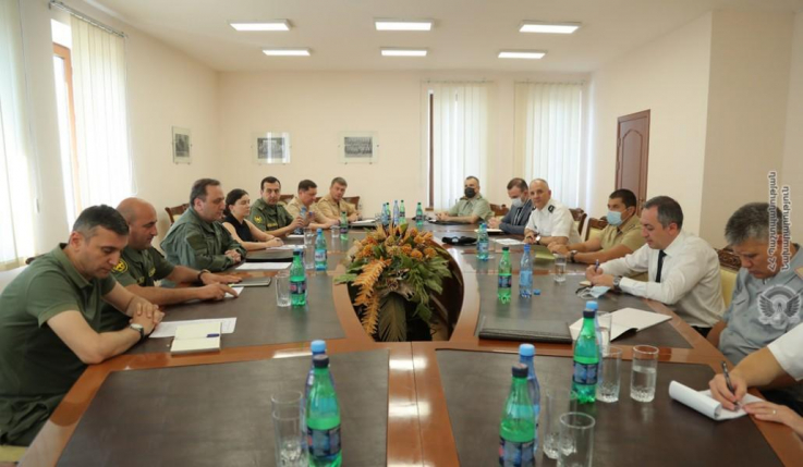 Ռազմական կցորդներին ներկայացվել է Երասխի հատվածում Ադրբեջանի զինուժի ձեռնարկած սադրիչ գործողությունները