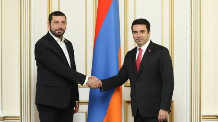 Օրենսդիր մարմնի ղեկավարը հետաքրքրվել է Հայաստանում ապրող եղբայրական եզդի համայնքի խնդիրներով. Ալեն Սիմոնյանն ու Ռուստամ Բաքոյանը հանդիպել են
