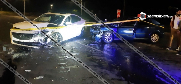 Երևանում բախվել են Mazda-ն ու Opel-ը. վարորդները տեղափոխվել են հիվանդանոց