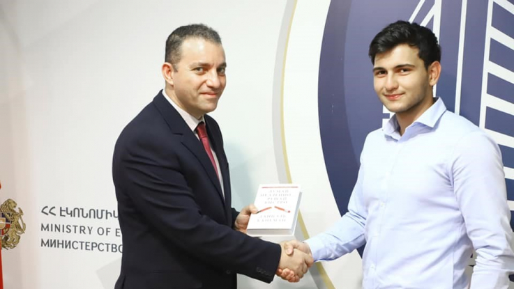 Հայ դպրոցականները վերջերս մեդալներ են նվաճել IEO տնտեսագիտության միջազգային օլիմպիադայում. Հայաստանն առաջին անգամ էր մասնակցում