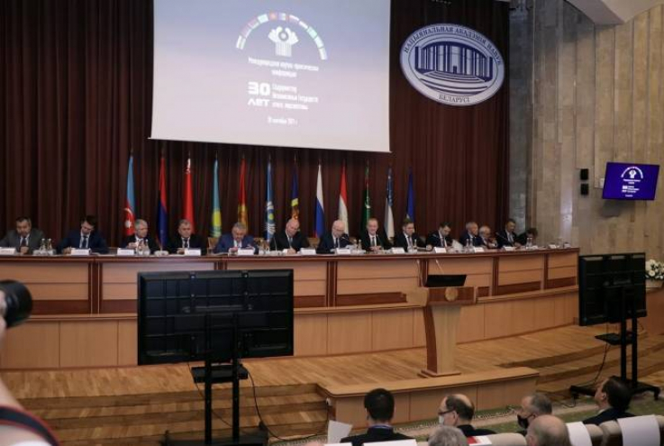 ՀՀ ԳԱԱ նախագահը Մինսկում մասնակցել է Գիտությունների ակադեմիաների միջազգային ասոցիացիայի նիստին