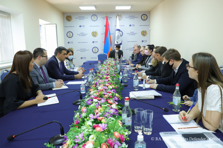 ՀՀ ՄԻՊ–ը հանդիպել է Միջազգային պաշտպանության կենտրոնի պատվիրակությանը