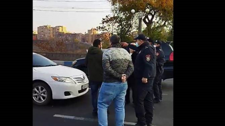 Ոստիկանությունը բերման է ենթարկել Երևանի տարբեր փողոցների փակման ակցիայի 18 մասնակցի