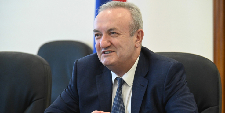 2022-ը դիմավորենք վառ հույսերով, աննկուն հավատով. Վահրամ Դումանյանի ուղերձը