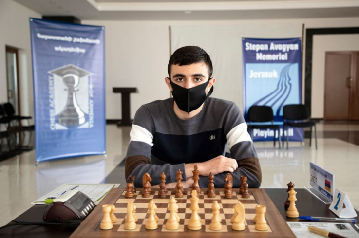Շախմատի տղամարդկանց առաջնության միանձնյա առաջատարը Մանուէլ Պետրոսյանն է