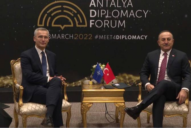 Չավուշօղլուն հանդիպել է ՆԱՏՕ-ի գլխավոր քարտուղար Ստոլտենբերգի հետ