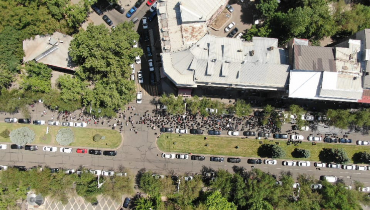 Ցուցարարների երթը՝ թռչնի թռիչքի բարձրությունից