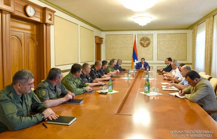 Արցախի նախագահն իրավապահ մարմինների պատասխանատուների մասնակցությամբ հրավիրել է աշխատանքային խորհրդակցություն