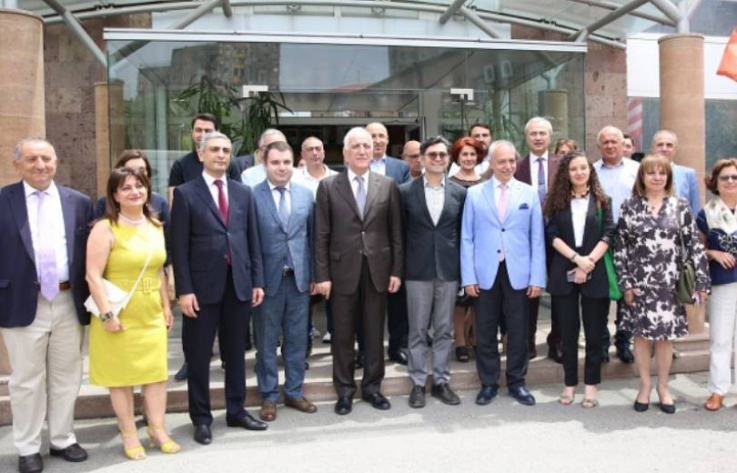 Նոբելյան մրցանակակիր, գիտնական Արտեմ Փաթափությանը Երևանում է՝ մասնակցելու Գիտության և բիզնեսի օրերին