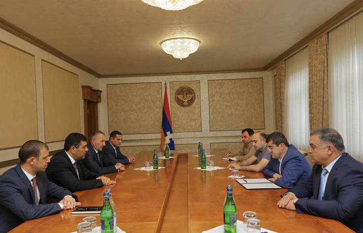 Արցախի նախագահը և Կապանի քաղաքապետը կարևորել են համայնքների միջև կապերի ամրապնդումը