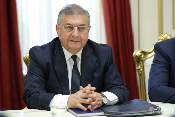 Գագիկ Ջհանգիրյանը ԱԺ արտահերթ նիստին չի ներկայացել. նա վիրահատվելու է