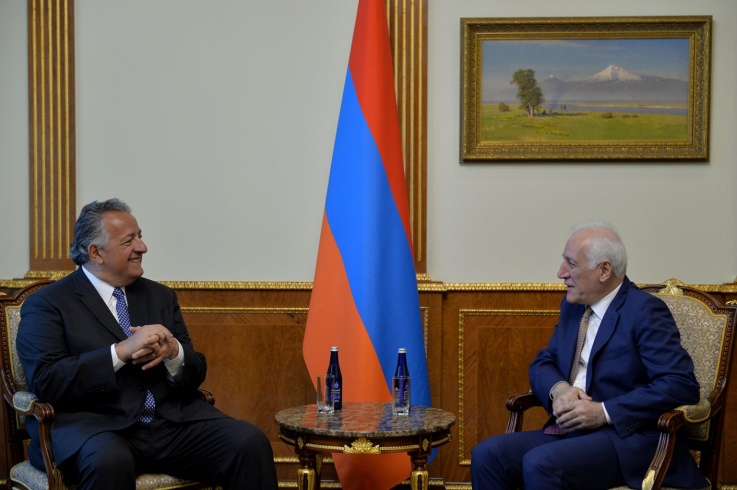 Նախագահ Խաչատուրյանն ընդունել է Նուբար Աֆեյանին