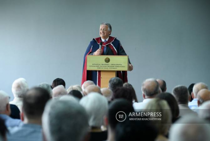 Նուբար Աֆեյանին շնորհվեց ԵՊՀ պատվավոր դոկտորի կոչում