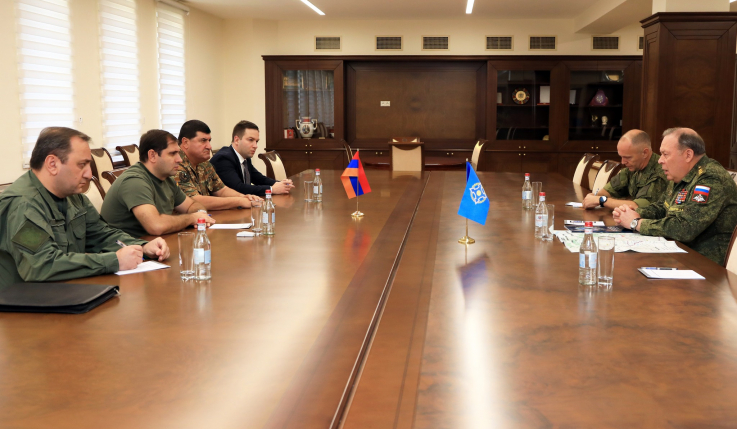 Սուրեն Պապիկյանն ընդունել է ՀԱՊԿ միացյալ շտաբի պետ Անատոլի Սիդորովին